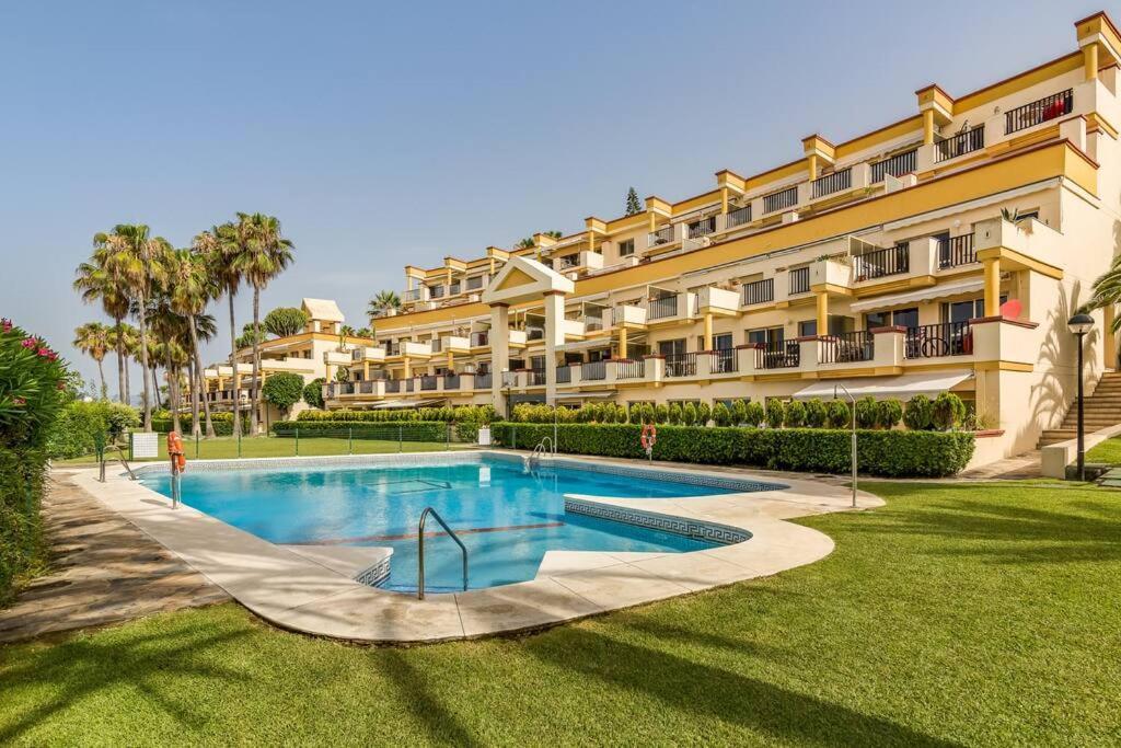 Oleholidays 1133 Romana Playa Primera Linea Playa Марбеля Екстериор снимка